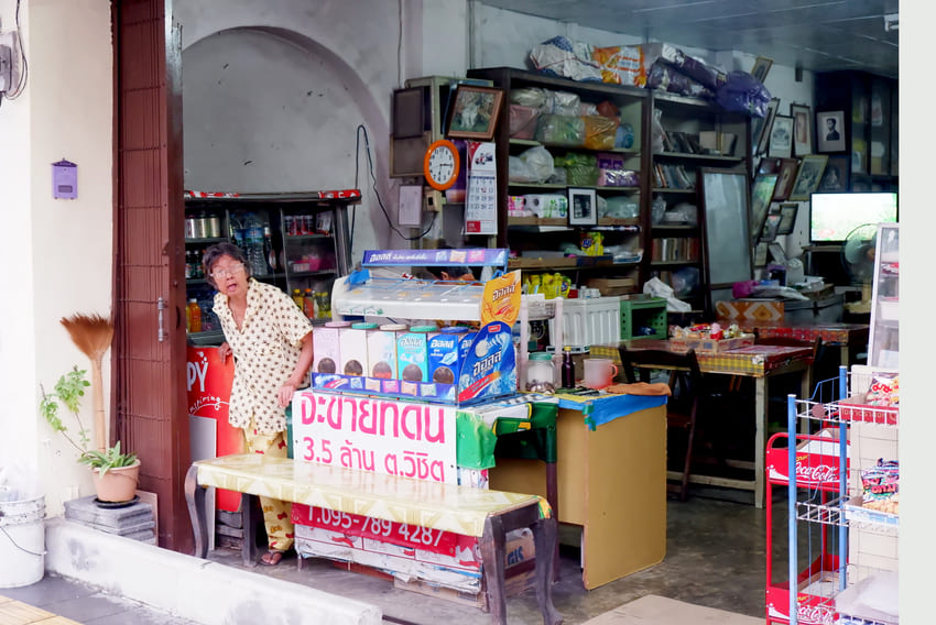 Take Pinto! Phuket's initiative to bring the traditional lunchbox back to (delivery) business